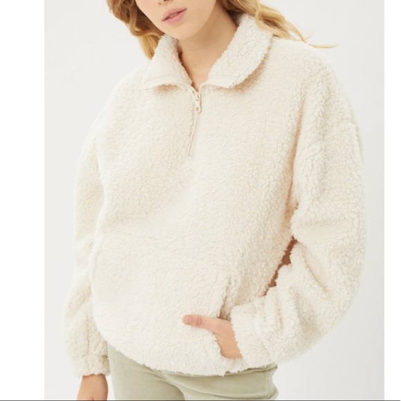 ✨LAST 1✨Softest Ultra Cozy Plush Oatmeal Cream Sherpa Pullover Sweater - Picture 3 of 4